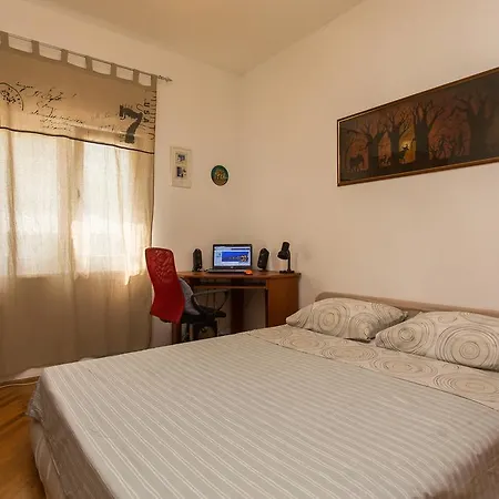 Corto Apartamento