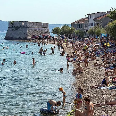 Corto Kaštel Novi